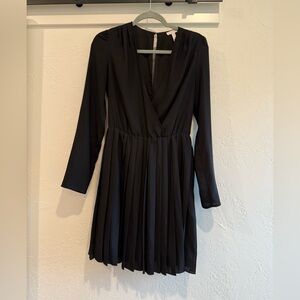 Leith Black Pleated Long Sleeve Dress Size Small
